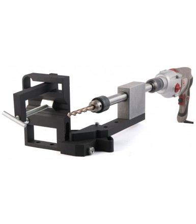 Precision drilling adapter GS10-01 for pipes using hole saws and twist drills